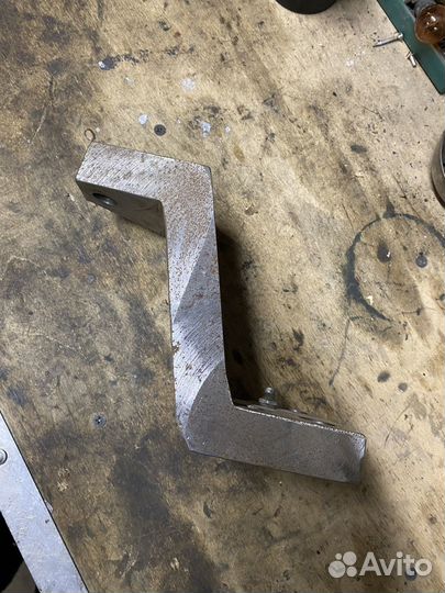 Рычаг поворотного кулака УАЗ 452 на военный мост