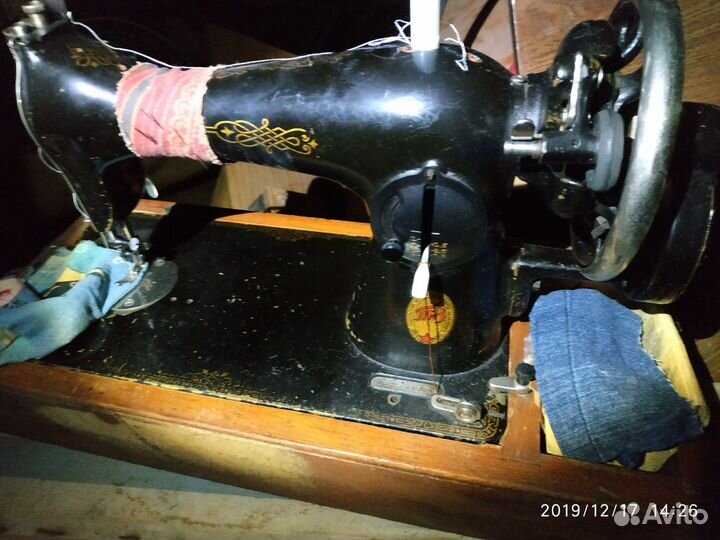 Швейная машинка ручная
