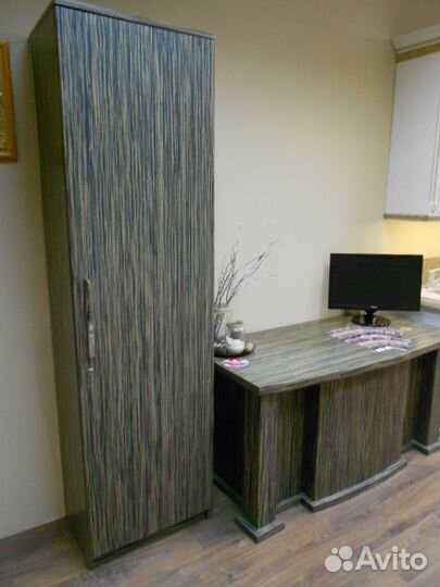 Рабочий стол,шкаф, тумбочка