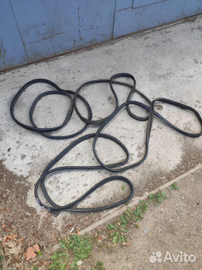 Уплотнительная резинка almera n16