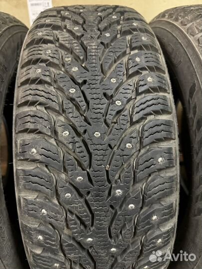 Nokian Tyres Hakkapeliitta 9 SUV 215/65 R16 102T