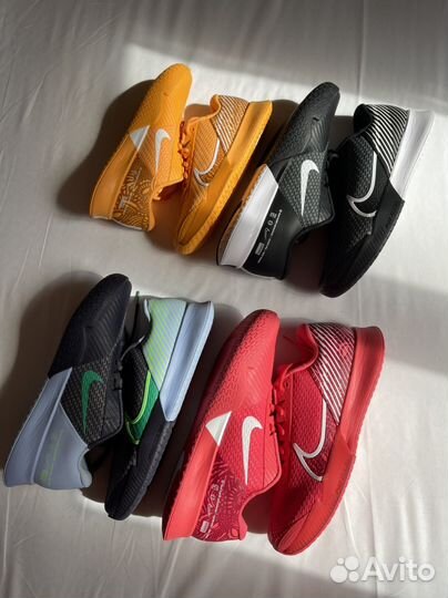 Теннисные кроссовки Nike