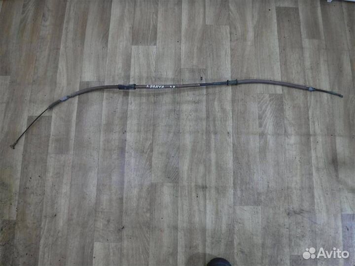 Трос стояночного тормоза правый Fiat Brava 1995-2