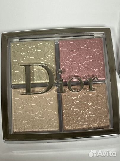 Dior хайлайтер 004