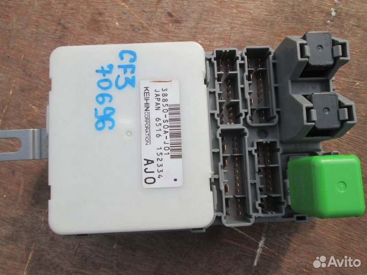 Блок предохранителей Honda Torneo CF3 F18B 2000/9