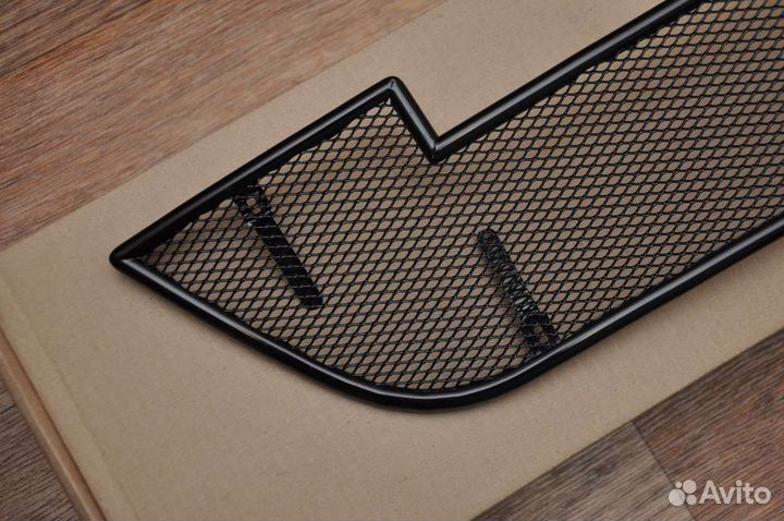 Сетка на решетку радиатора Ларгус/ LADA Largus