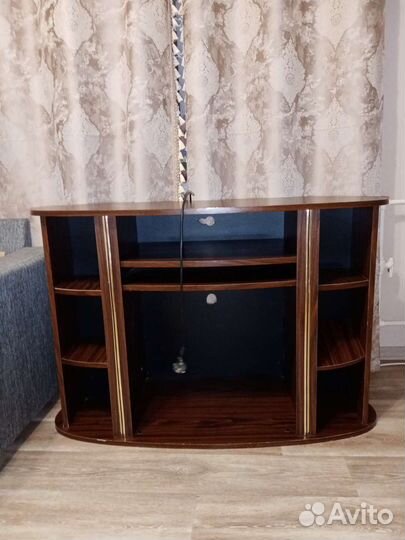 Тумба под телевизор