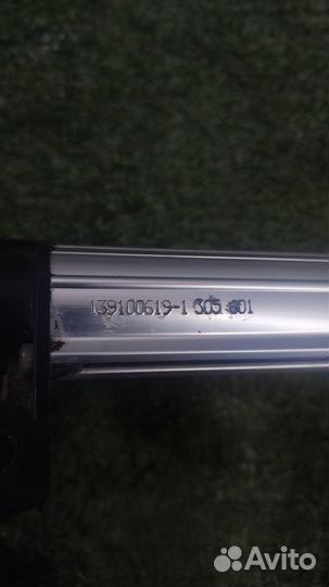 Форсунка омывателя фары левой Peugeot Expert 2010