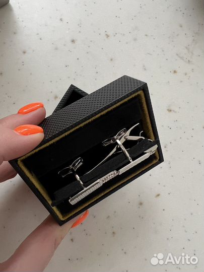 Запонки и зажим для галстука dunhill