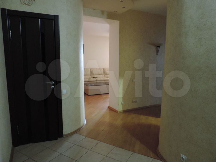 3-к. квартира, 112 м², 6/16 эт.