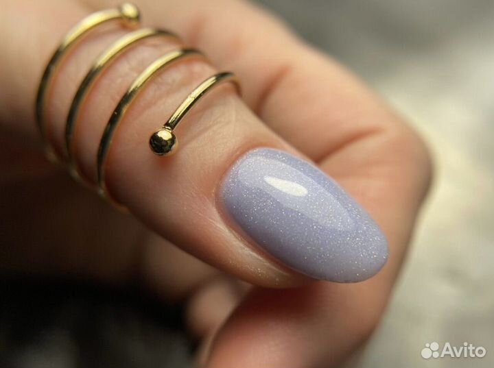 Модель на маникюр