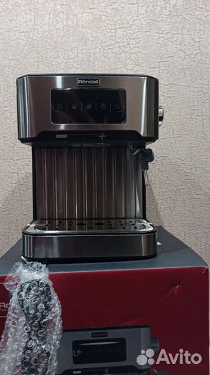 Кофеварка рожковая Rondell RDE-1106