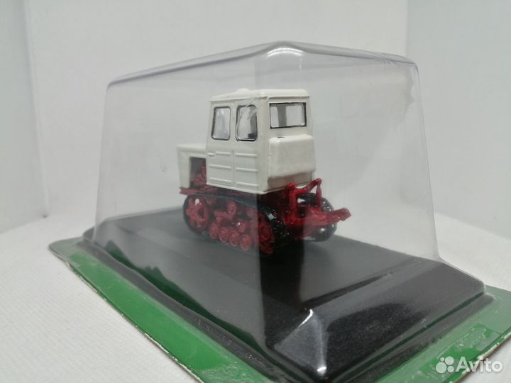 Модель Гусеничный трактор Т-54В «Болгар»