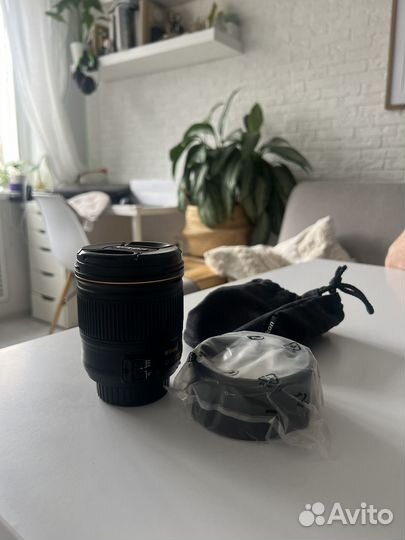 Объектив Nikon 28mm f/1.8G AF-S Nikkor