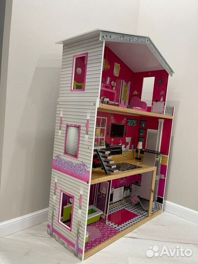 Домик кукольный