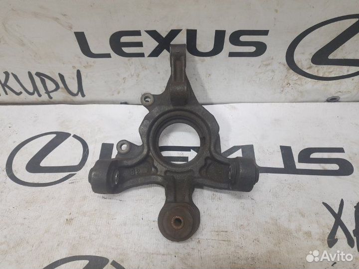 Кулак поворотный задний левый Lexus Rx350
