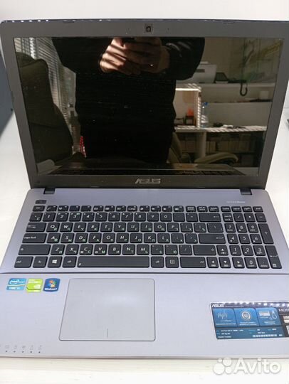 Ноутбук asus x550c