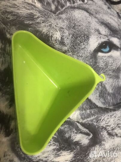 2 домика для грызунов, лоток,колесеко