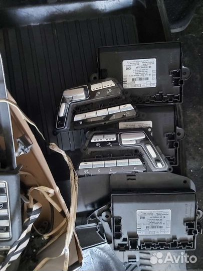 Детали салона мерседес 221