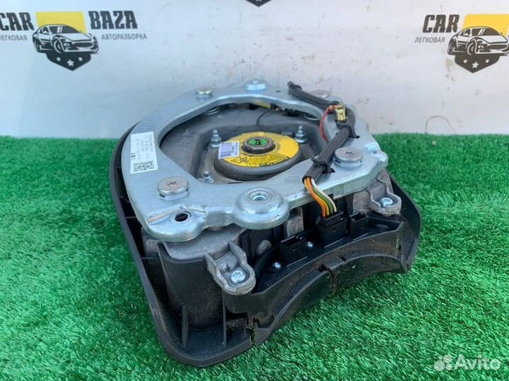 Подушка безопасности водителя