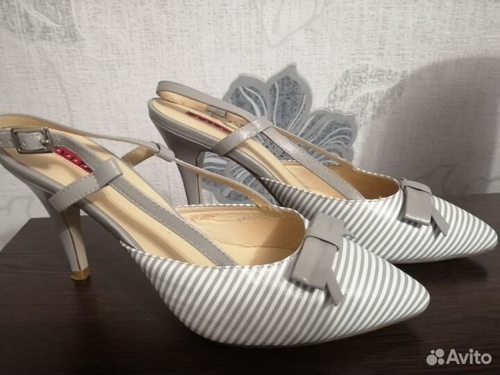 Босоножки женские 37 размер