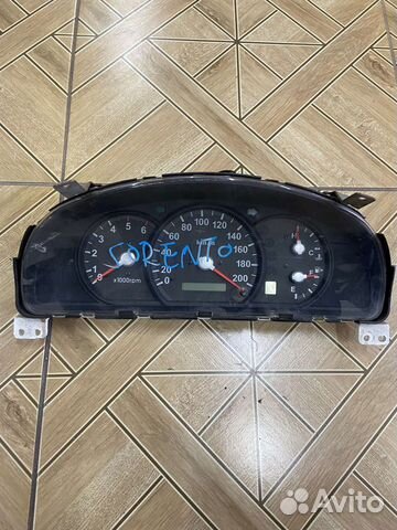 Щиток спидометра на Kia Sorento 94003-3E261 Б/У