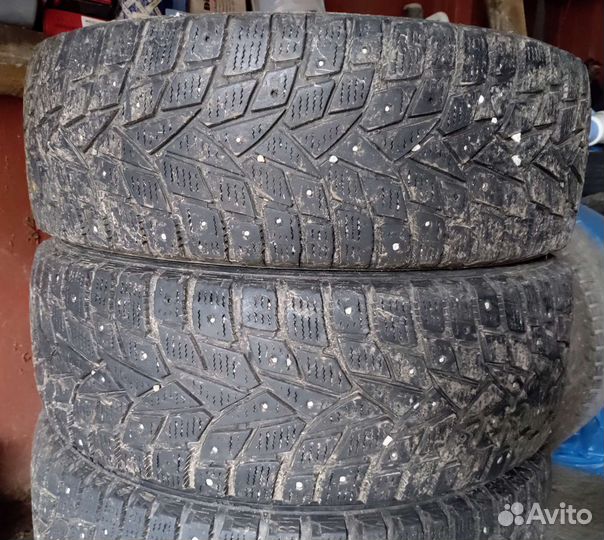 Dunlop Grandtrek Ice 02 215/65 R16 102T