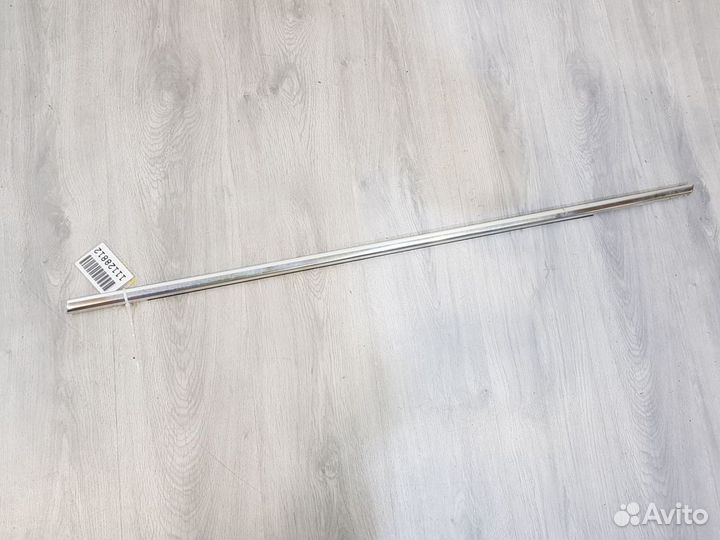 Молдинг стекла передней левой двери Opel Insignia