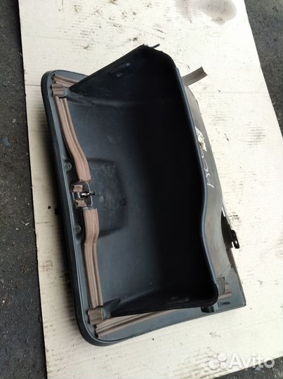 Бардачок Hyundai accent 1