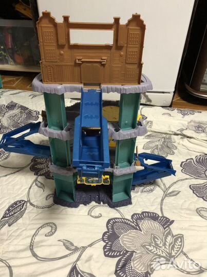 Трек хот вилс Замок Бэтмена