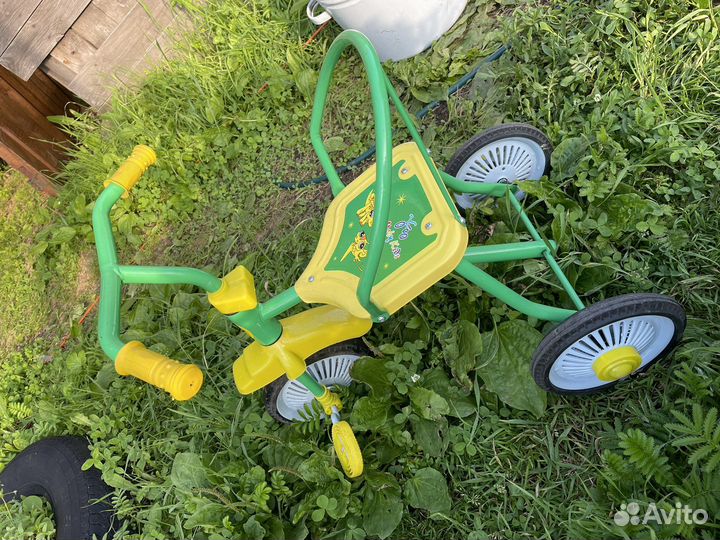 Детский велосипед трехколесный