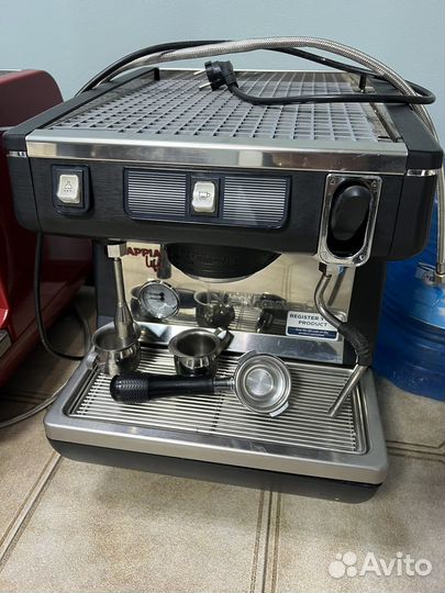Кофемашина simonelli бу