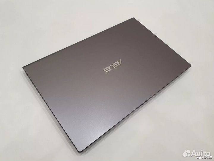 Игровой ультрабук 8 ядер i5-8265 Geforce MX250 SSD