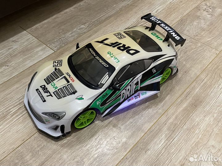 Машинка для дрифта на радиоуправлении