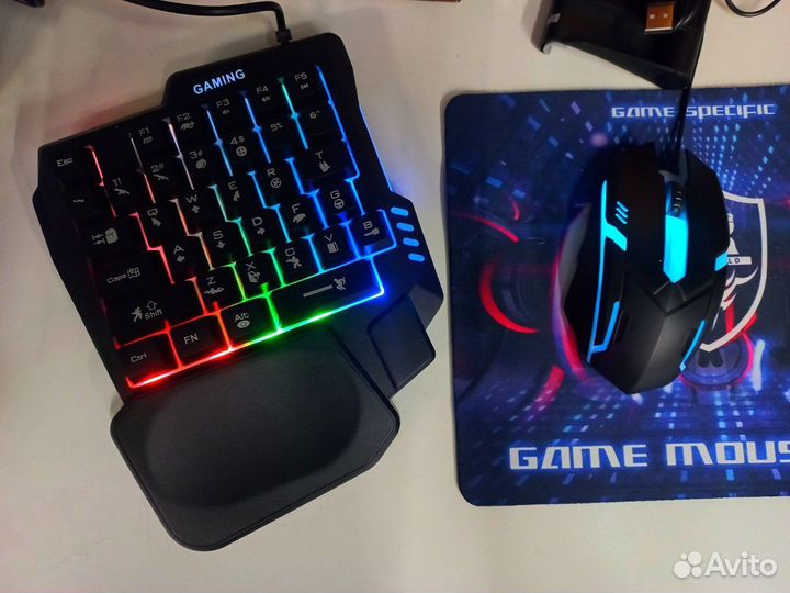 Игровой набор 5 В 1 для телефона И пк RGB Light