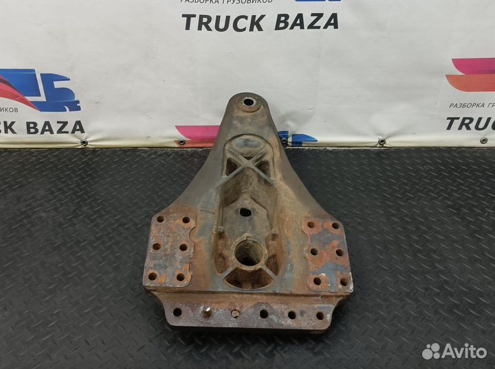 7421682250 Кронштейн полурессоры задней