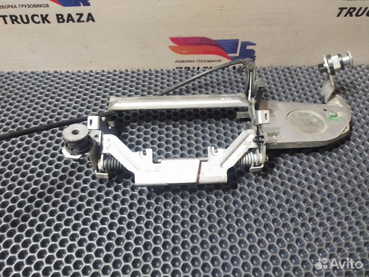 Кронштейн ручки правой Volvo FH