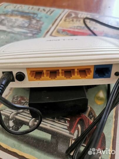 Беспроводной маршрутивизатор. Интернет. Роутер