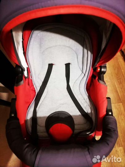 Коляска Tutis Zippy 2в1 + автолюлька