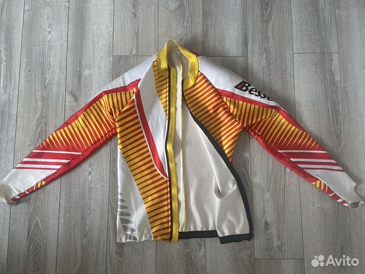 Спусковый горнолыжный костюм Besson