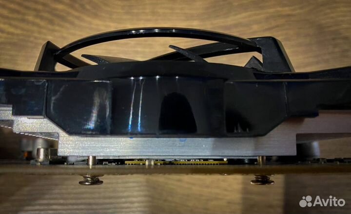 Видеокарта sapphire hd4670 1GB