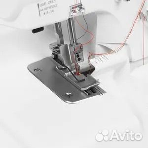 Швейная машина оверлок Janome