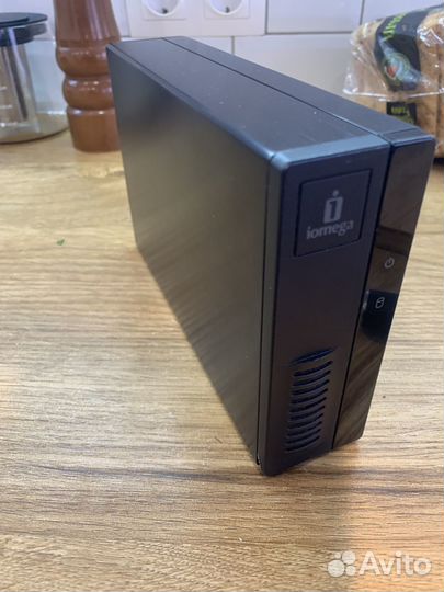 Сетевое хранилище NAS Lenovo