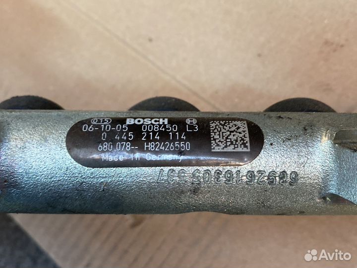 Топливная рампа Рено 2.0dci M9R