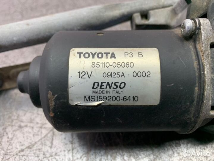 Трапеция дворников с двигателем Toyota Avensis