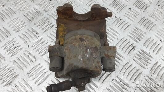 Суппорт тормозной передний правый skoda octavia A5