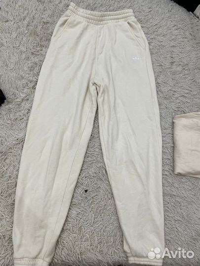 Спортивный костюм adidas