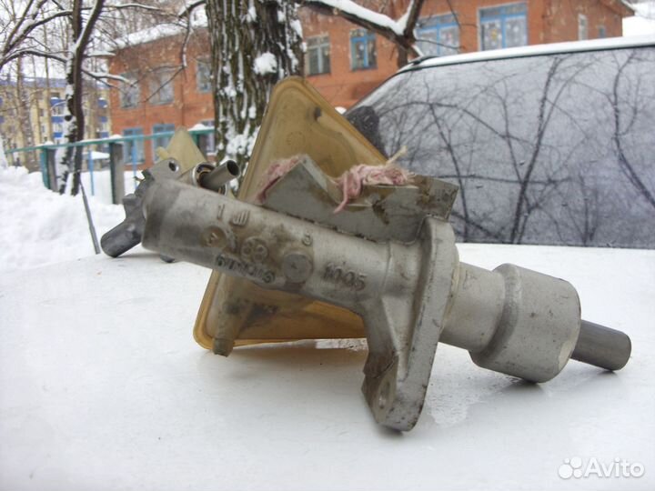 Главный тормозной цилиндр для mercedes w124, w201