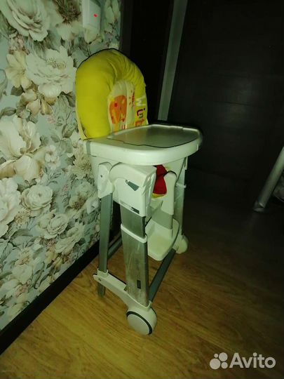Стульчик для кормления