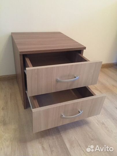 Тумба прикроватная